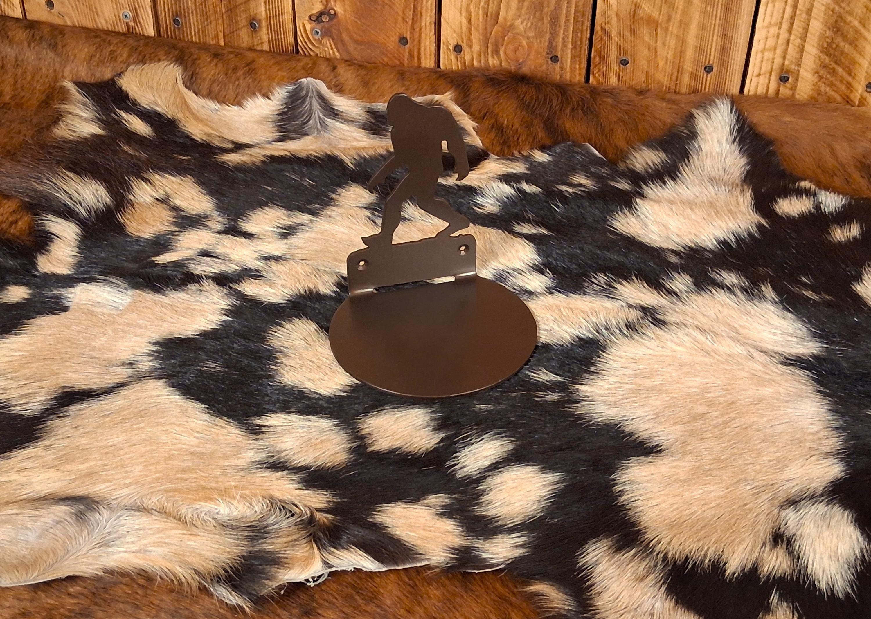 Cryptid Crew: Bigfoot- Small Round Shelf